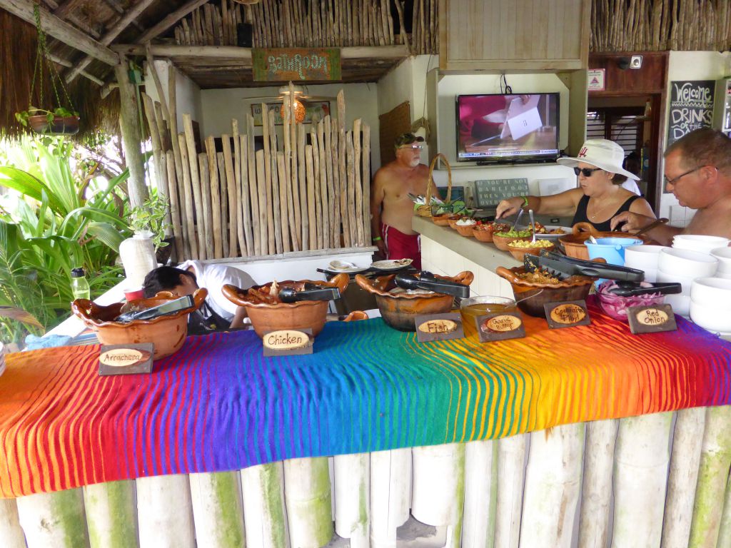 KreuzfahrtAusflug auf eigene Faust zu Maya Chan in Costa Maya meat meets me
