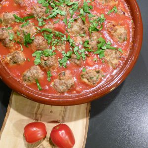 Spanische Hackbällchen mit Tomatensauce