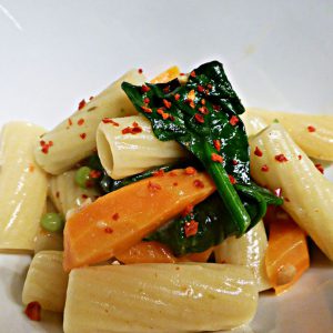 Pasta mit Moehren-Spinat