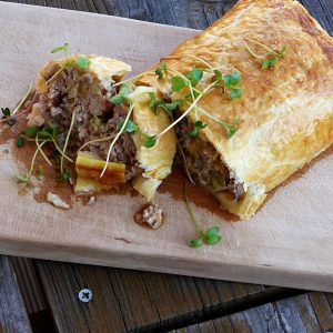 Hackbraten-im-Blaetterteigmantel